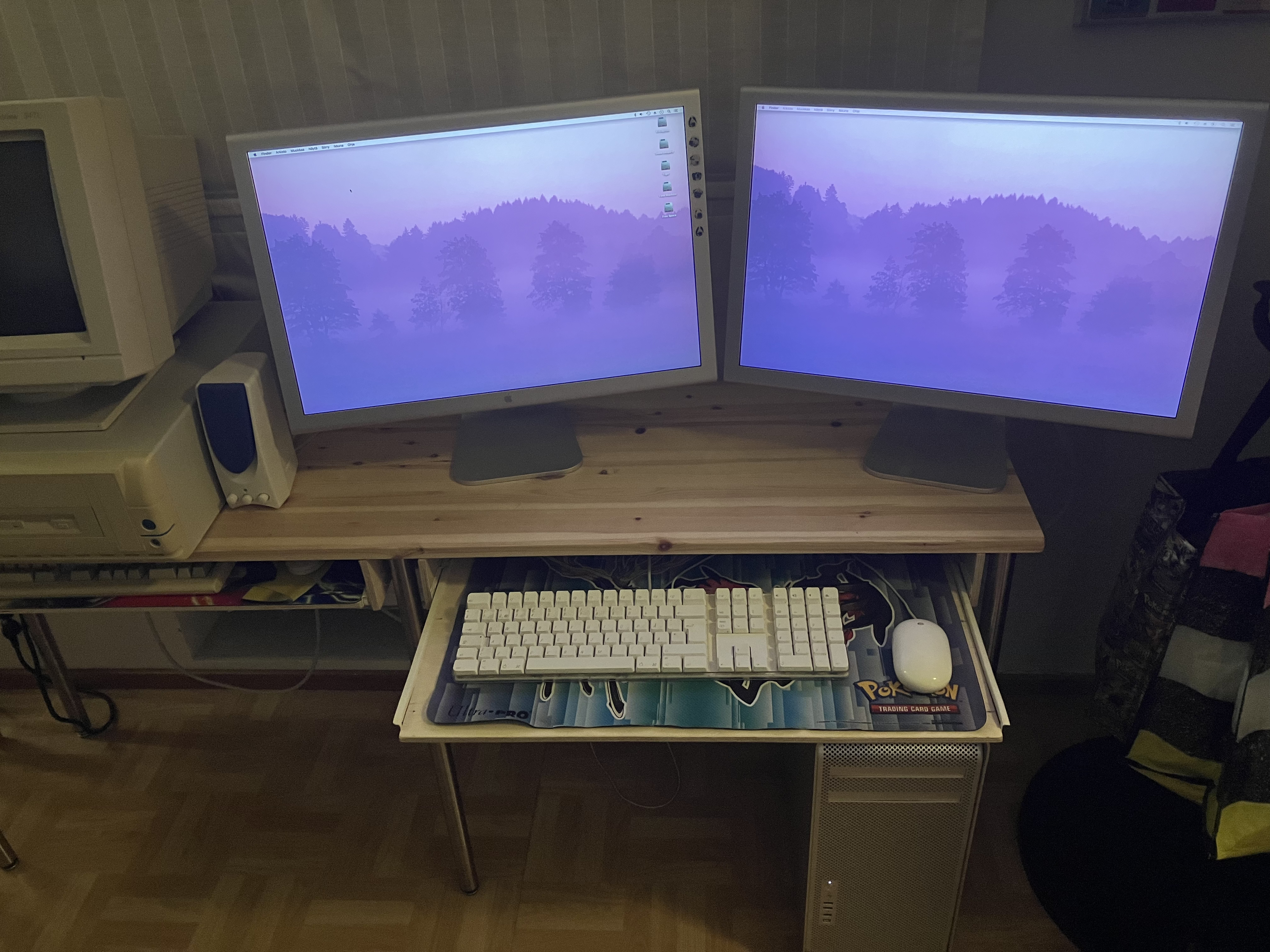 the Cinema Displays connected to a Mac Pro
