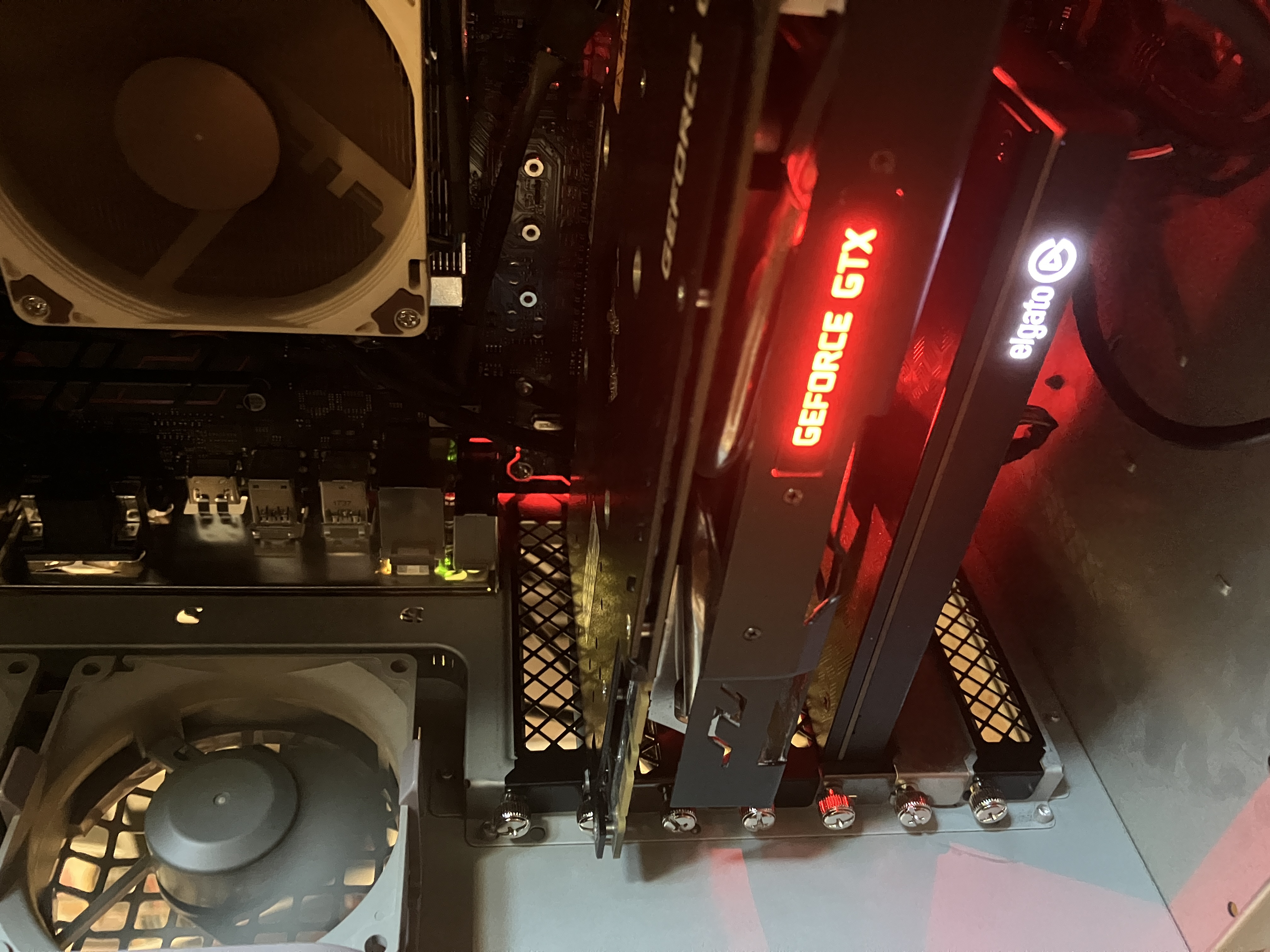The PC running with the side panel removed