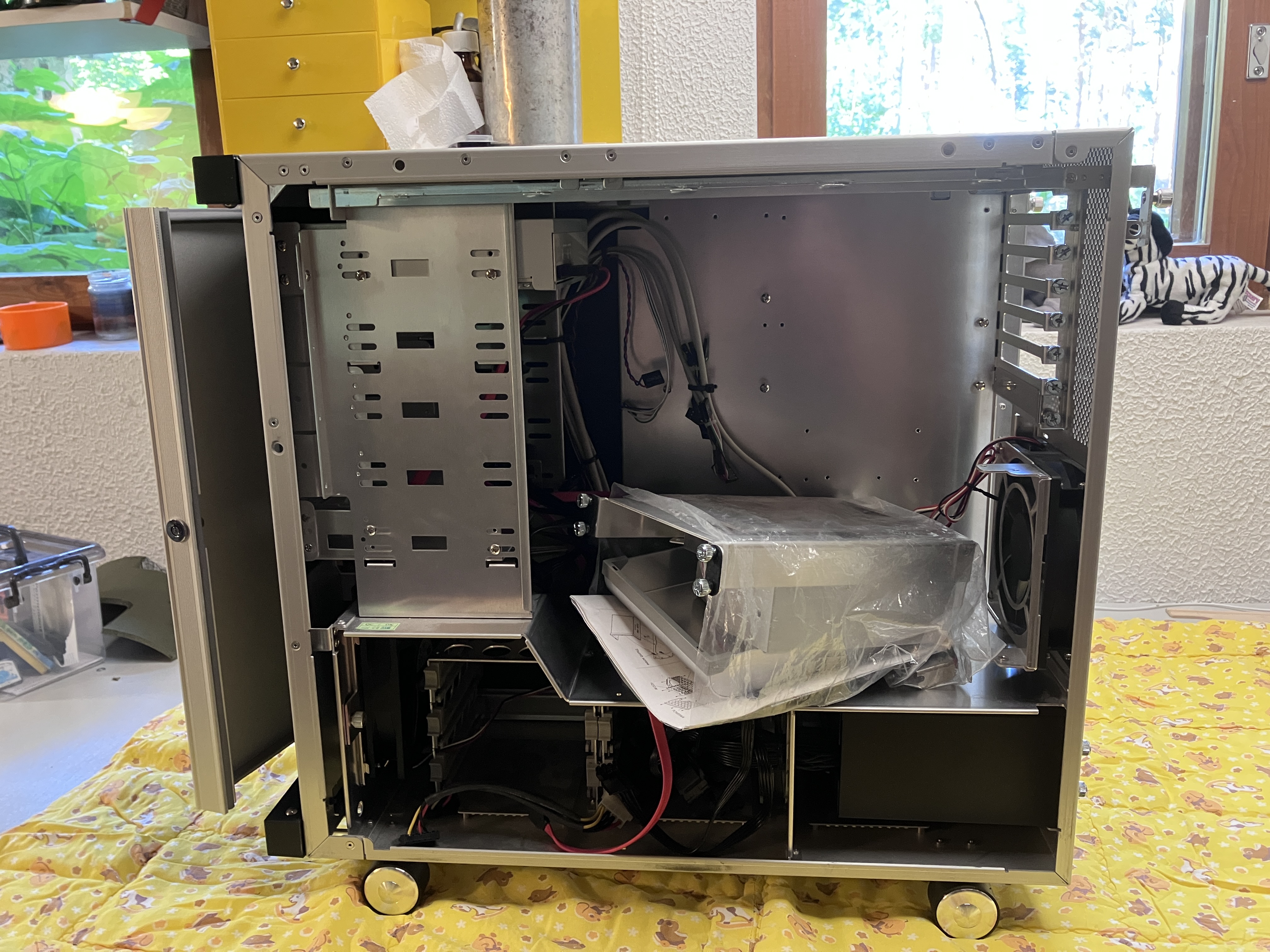 Lian-Li PC-V1100 Plus II