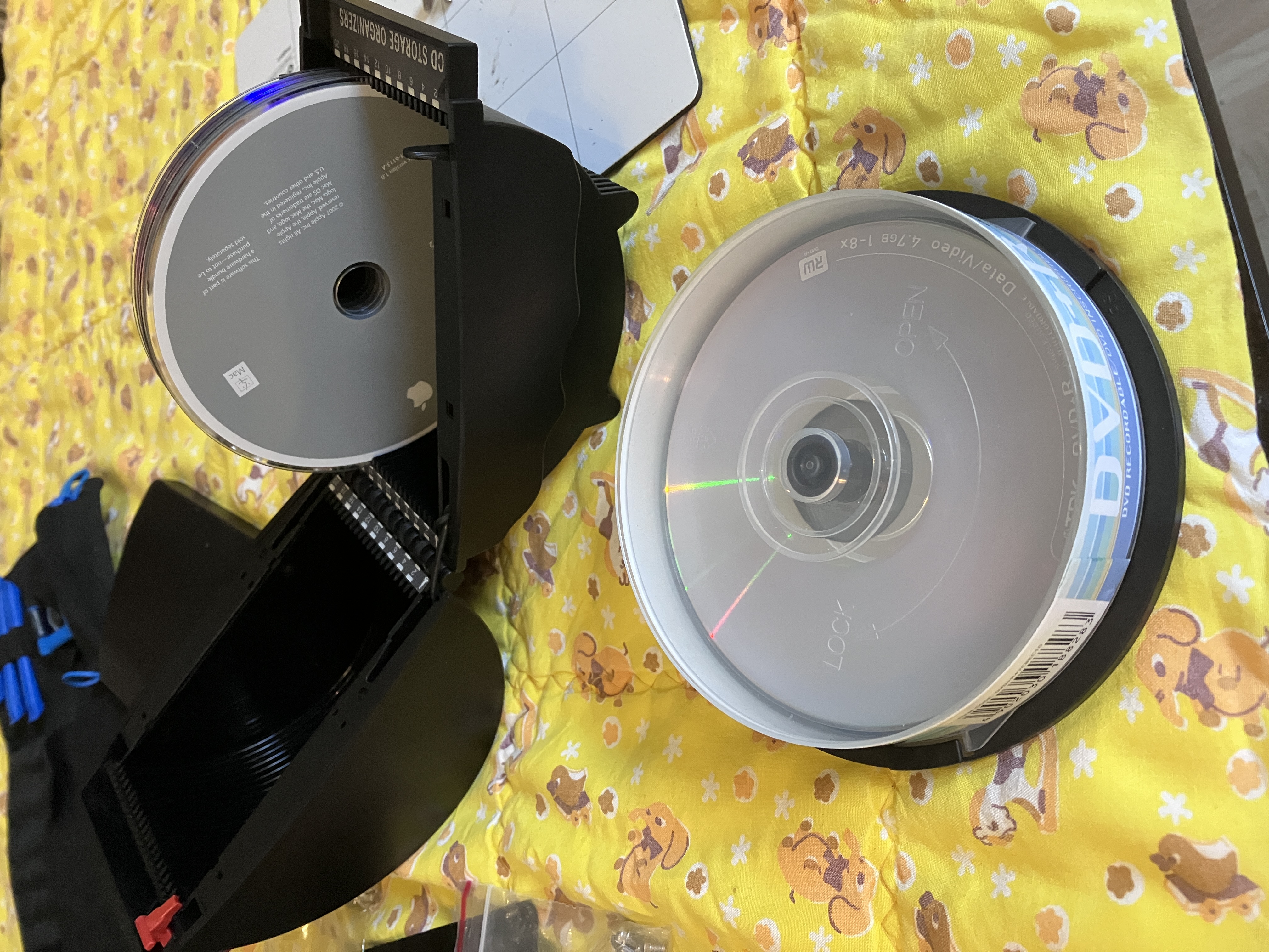 a DVD cake